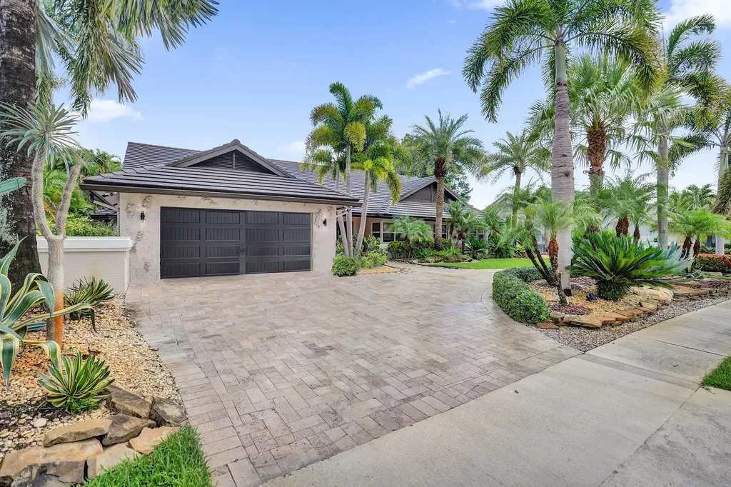 10630 Boca Woods Lane Boca Raton FL 33428