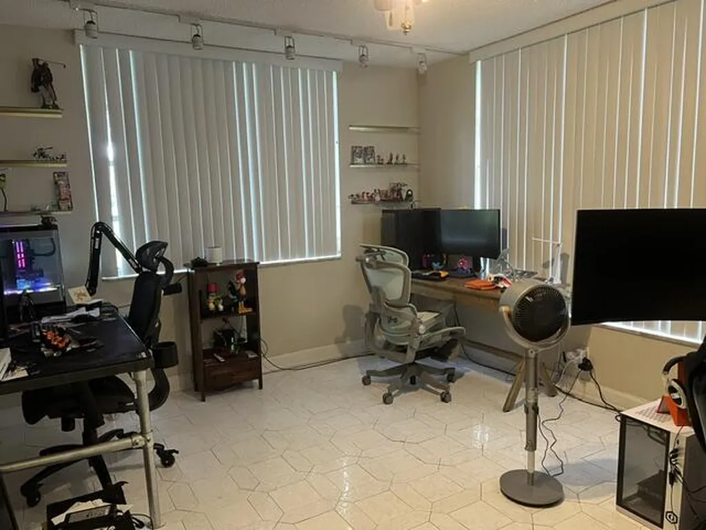3800 Oaks Clubhouse Drive Pompano Beach FL 33069