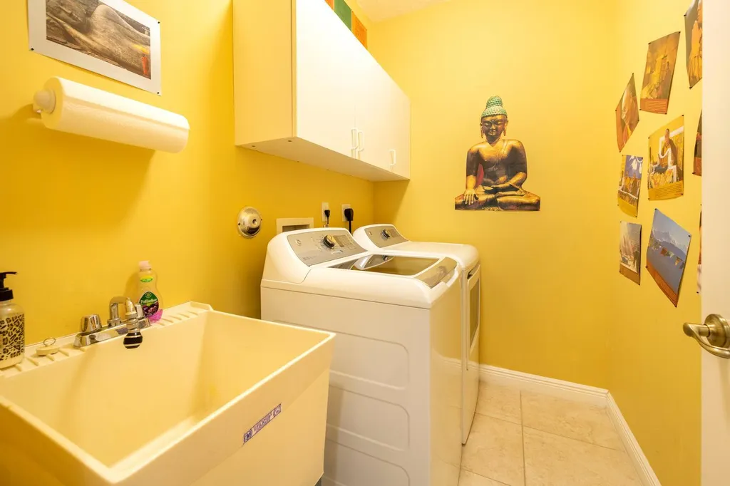 3501 Lakeside Drive Davie FL 33328