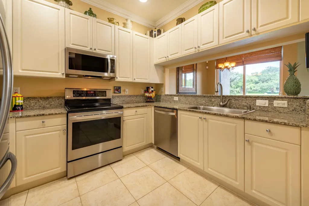 3501 Lakeside Drive Davie FL 33328