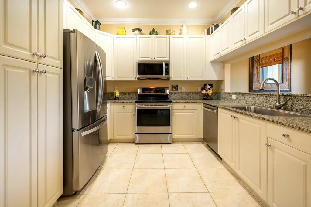 3501 Lakeside Drive Davie FL 33328