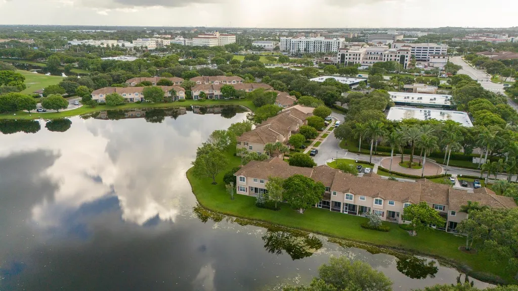 3501 Lakeside Drive Davie FL 33328