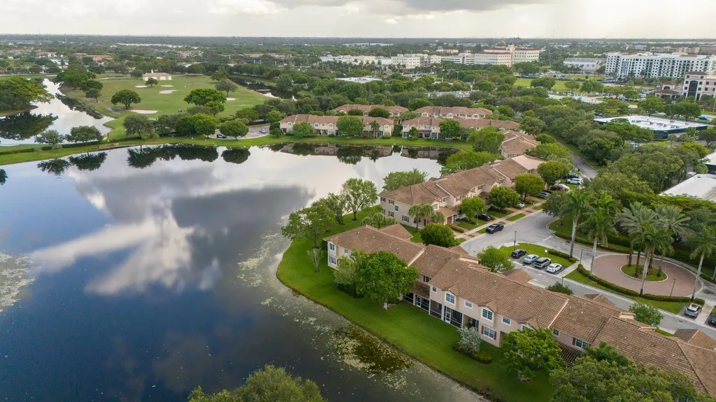 3501 Lakeside Drive Davie FL 33328