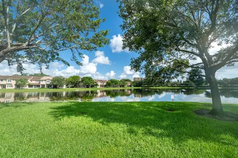 3501 Lakeside Drive Davie FL 33328