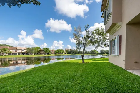 3501 Lakeside Drive Davie FL 33328