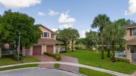 3501 Lakeside Drive Davie FL 33328
