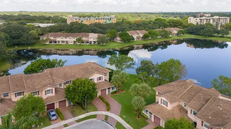 3501 Lakeside Drive Davie FL 33328