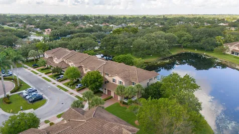 3501 Lakeside Drive Davie FL 33328