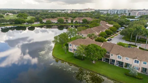 3501 Lakeside Drive Davie FL 33328