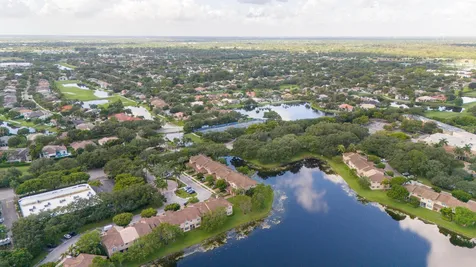 3501 Lakeside Drive Davie FL 33328