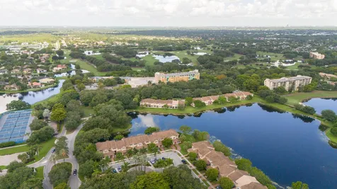 3501 Lakeside Drive Davie FL 33328