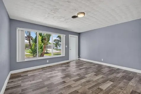 2811 NE 9th Terrace Pompano Beach FL 33064