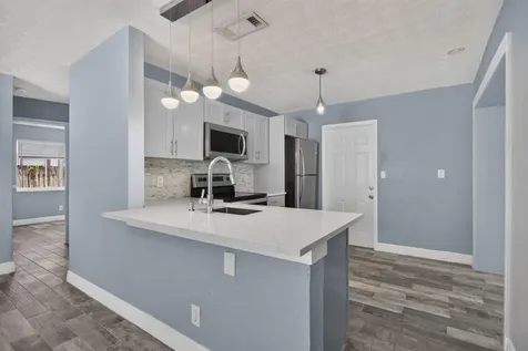 2811 NE 9th Terrace Pompano Beach FL 33064