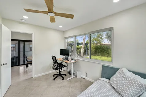 4521 NE 2nd Avenue Oakland Park FL 33334
