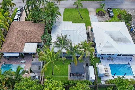 4521 NE 2nd Avenue Oakland Park FL 33334