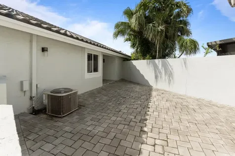 15037 Brighton Lane Davie FL 33331
