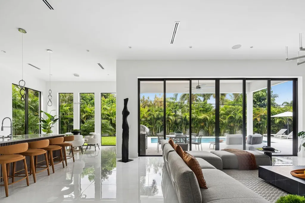 1040 NW 6th Terrace Boca Raton FL 33486