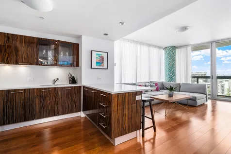 6899 Collins Avenue Miami Beach FL 33141