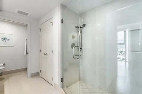 6899 Collins Avenue Miami Beach FL 33141