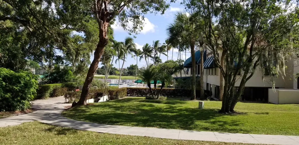 9441 Evergreen Place Davie FL 33324