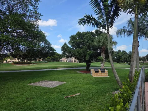 9441 Evergreen Place Davie FL 33324