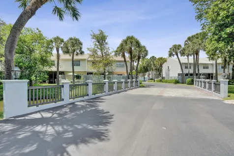 201 SW 3rd Street Pompano Beach FL 33060