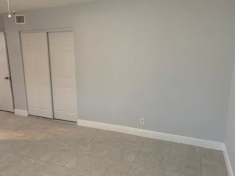 1001 SW 74th Avenue North Lauderdale FL 33068