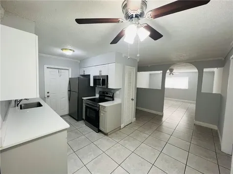 1001 SW 74th Avenue North Lauderdale FL 33068