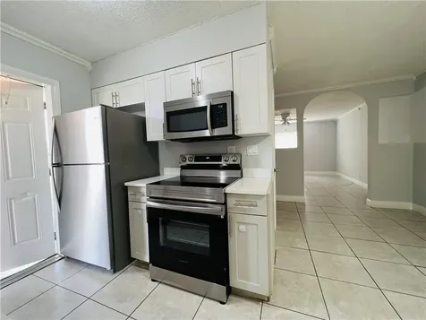 1001 SW 74th Avenue North Lauderdale FL 33068