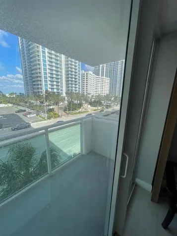 3000 S Ocean Drive Hollywood FL 33019
