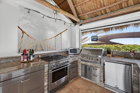 382 Sundial Circle Margate FL 33068