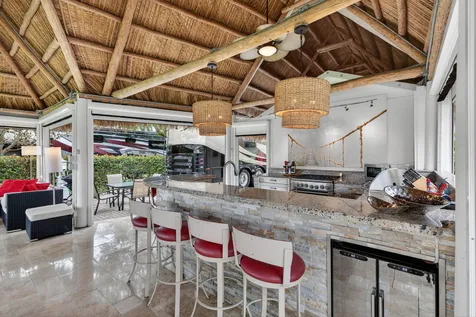 382 Sundial Circle Margate FL 33068