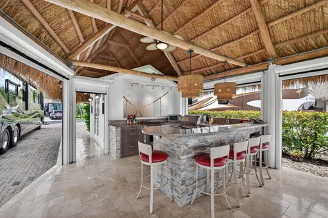 382 Sundial Circle Margate FL 33068