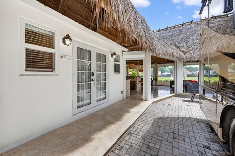 382 Sundial Circle Margate FL 33068
