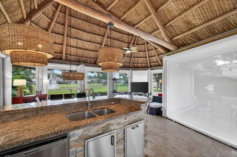 382 Sundial Circle Margate FL 33068