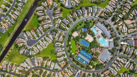 382 Sundial Circle Margate FL 33068