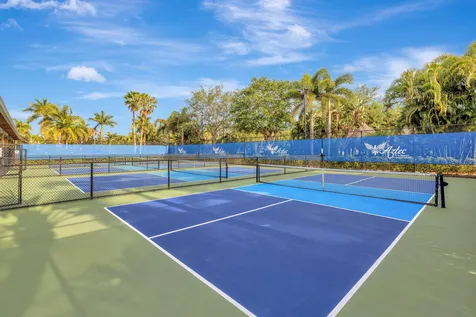 382 Sundial Circle Margate FL 33068