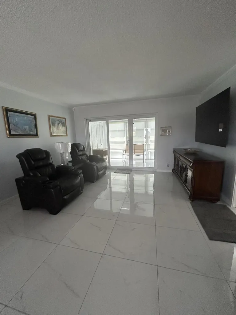 225 Bonnie Boulevard Palm Springs FL 33461