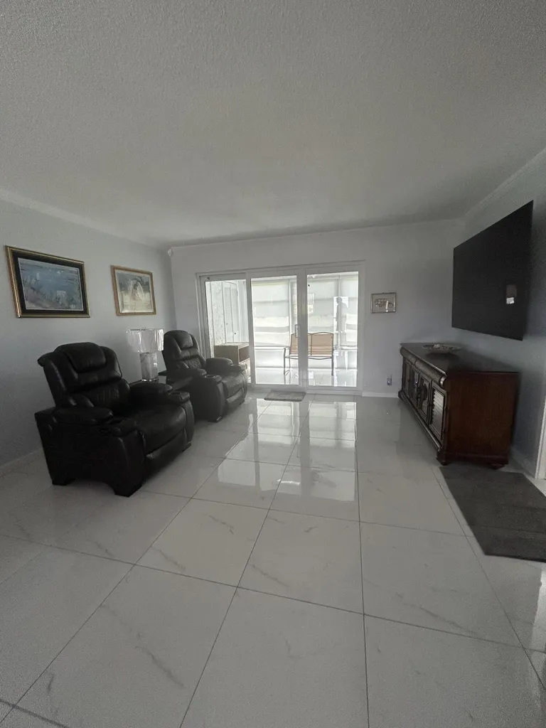 225 Bonnie Boulevard Palm Springs FL 33461