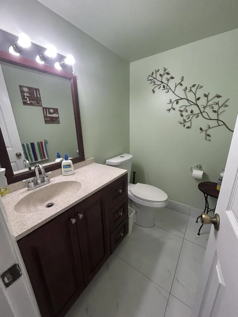 225 Bonnie Boulevard Palm Springs FL 33461