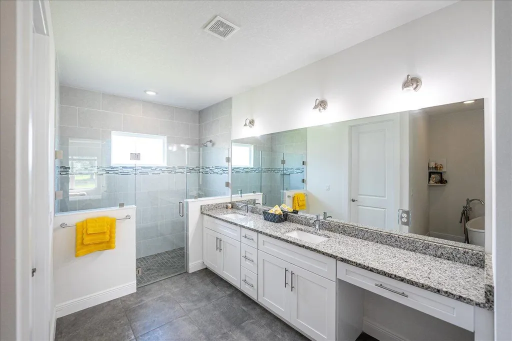 5362 NW Akbar Terrace Port St Lucie FL 34986