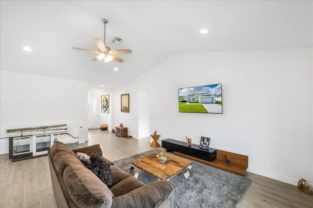5362 NW Akbar Terrace Port St Lucie FL 34986