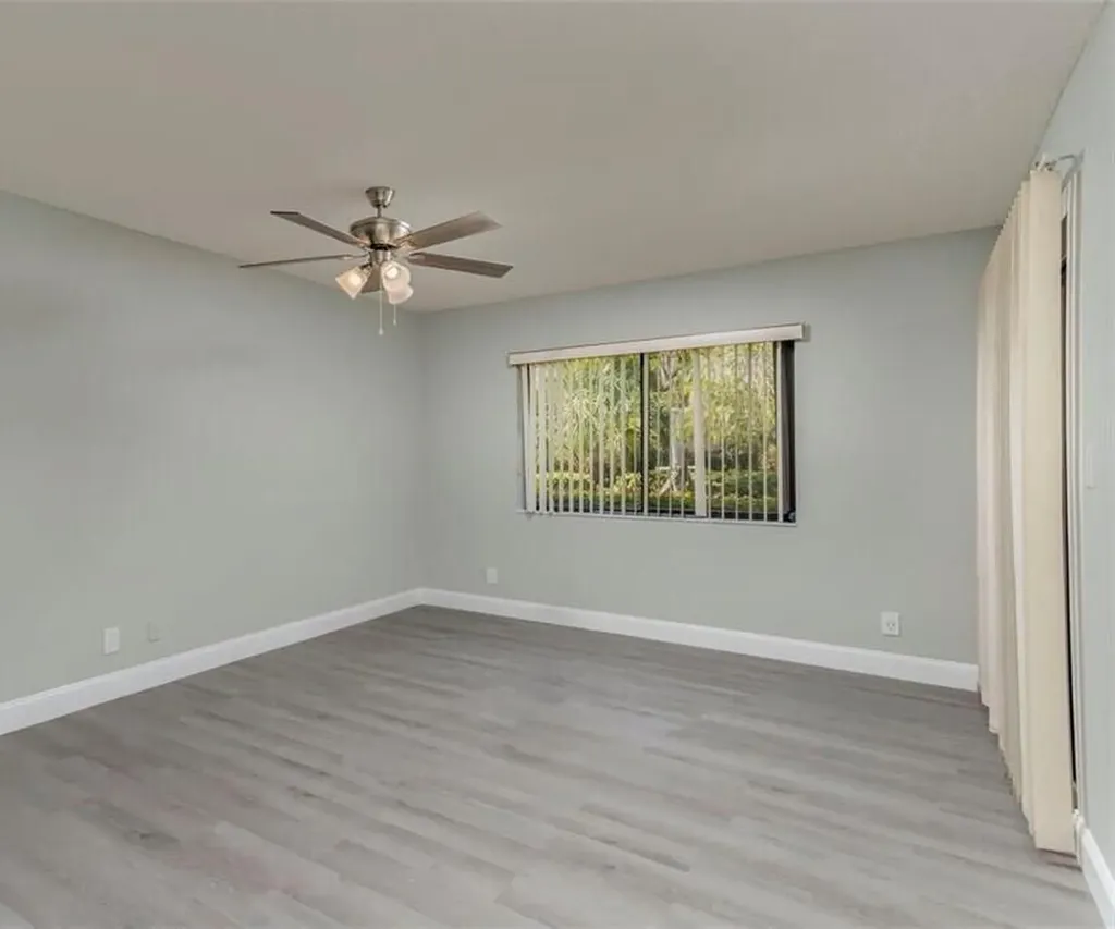 454 Lakeview Drive Weston FL 33326