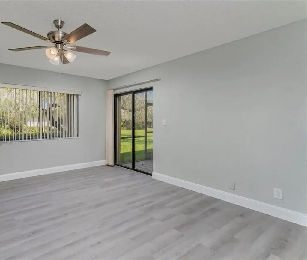 454 Lakeview Drive Weston FL 33326