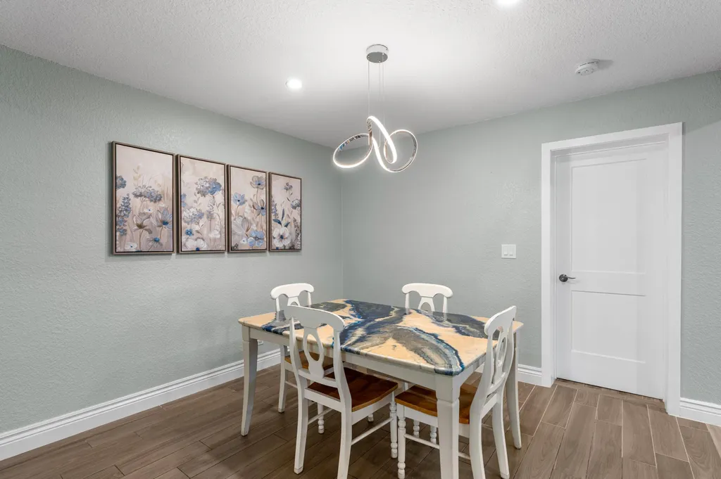 2890 SE 1st Court Boynton Beach FL 33435