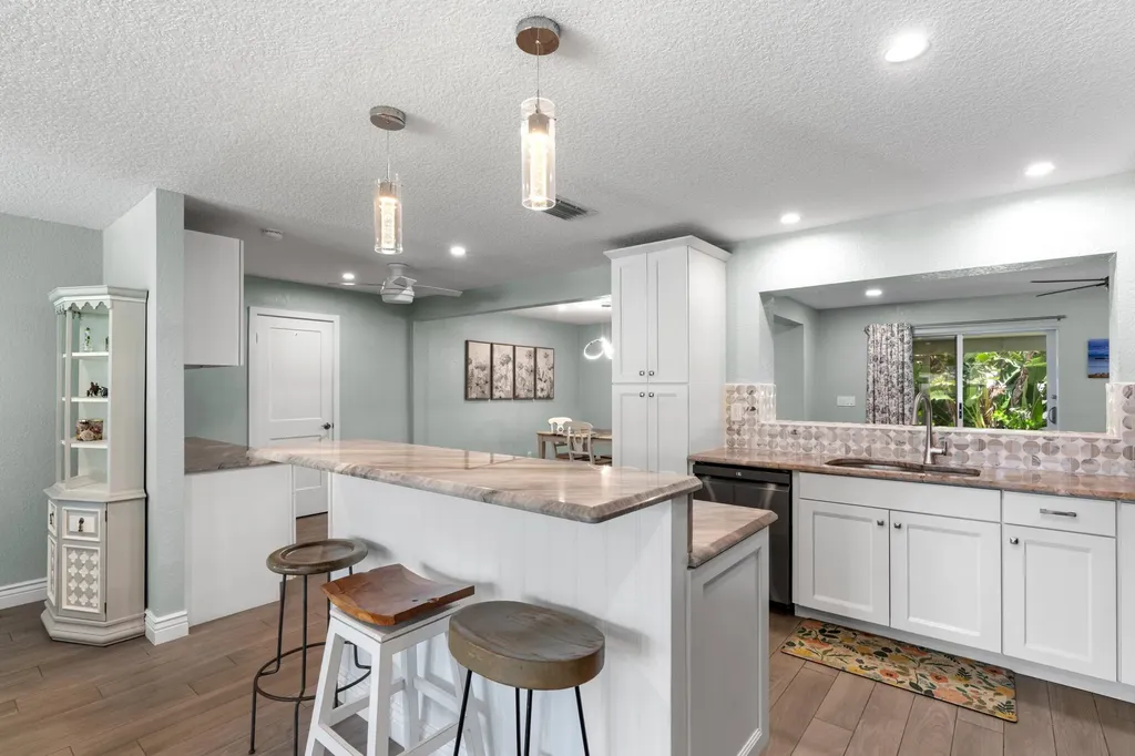 2890 SE 1st Court Boynton Beach FL 33435