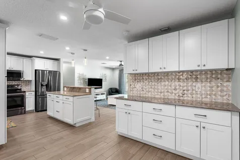 2890 SE 1st Court Boynton Beach FL 33435