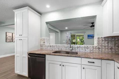 2890 SE 1st Court Boynton Beach FL 33435