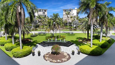 3546 S Ocean Boulevard South Palm Beach FL 33480
