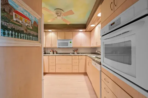 3546 S Ocean Boulevard South Palm Beach FL 33480